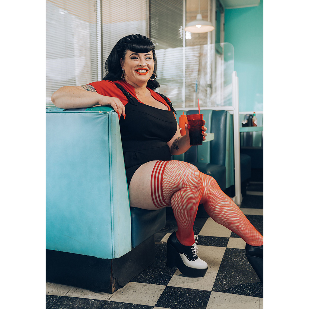 Sandra – Thigh High – D – Rood
