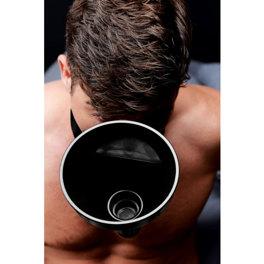 Latrine Extreme – Funnel Gag