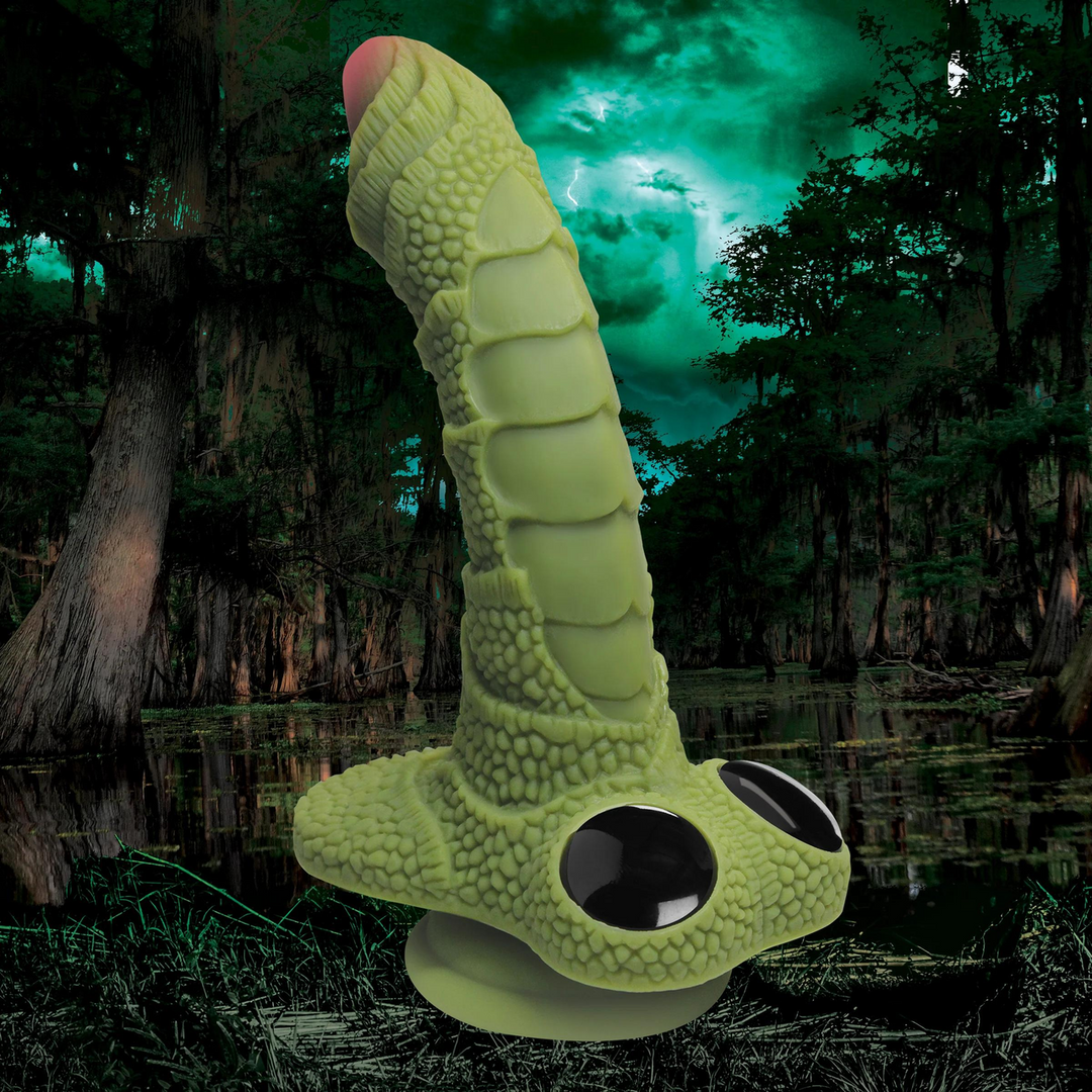 Swamp Monster Scaly Silicone Dildo – Zwart