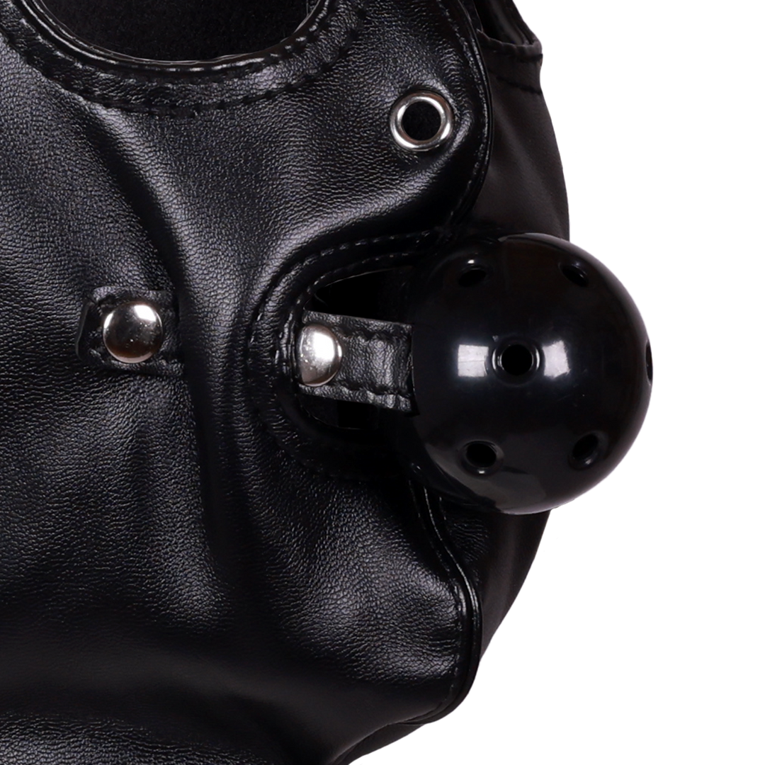 Blindfolded Mask met Ademend Ball Gag – Zwart