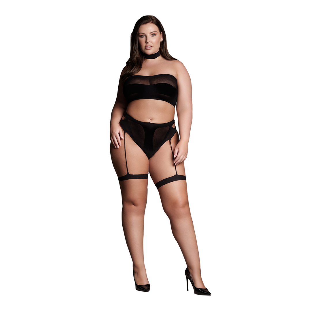 Ananke XII – Drie Delen met Choker, Bandeau Top en Pantie met Garters – Plus Size