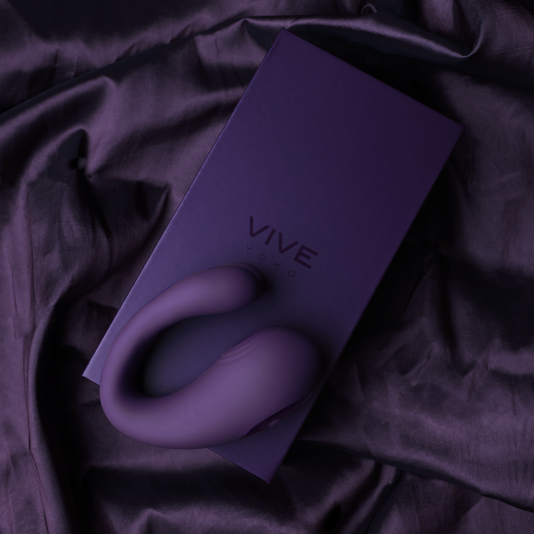 Yoko – Triple Action Vibrator Dual Prongs met Clitoral Pulse Wave