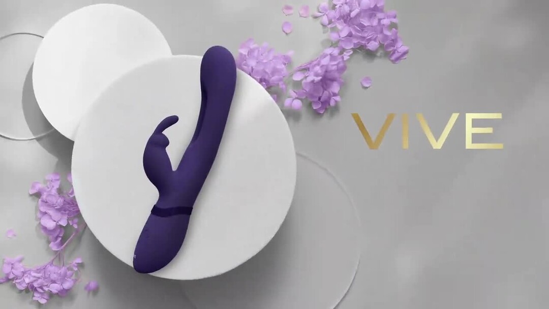 Mika – Triple Motor – Vibrerende Rabbit met Innovatieve G-Spot Flapper Stimulator – Paars