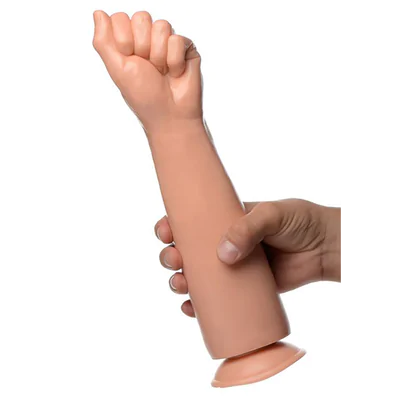 AF833